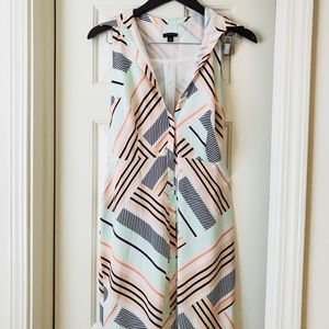 Ann Taylor - Sleeveless, botton-down dress